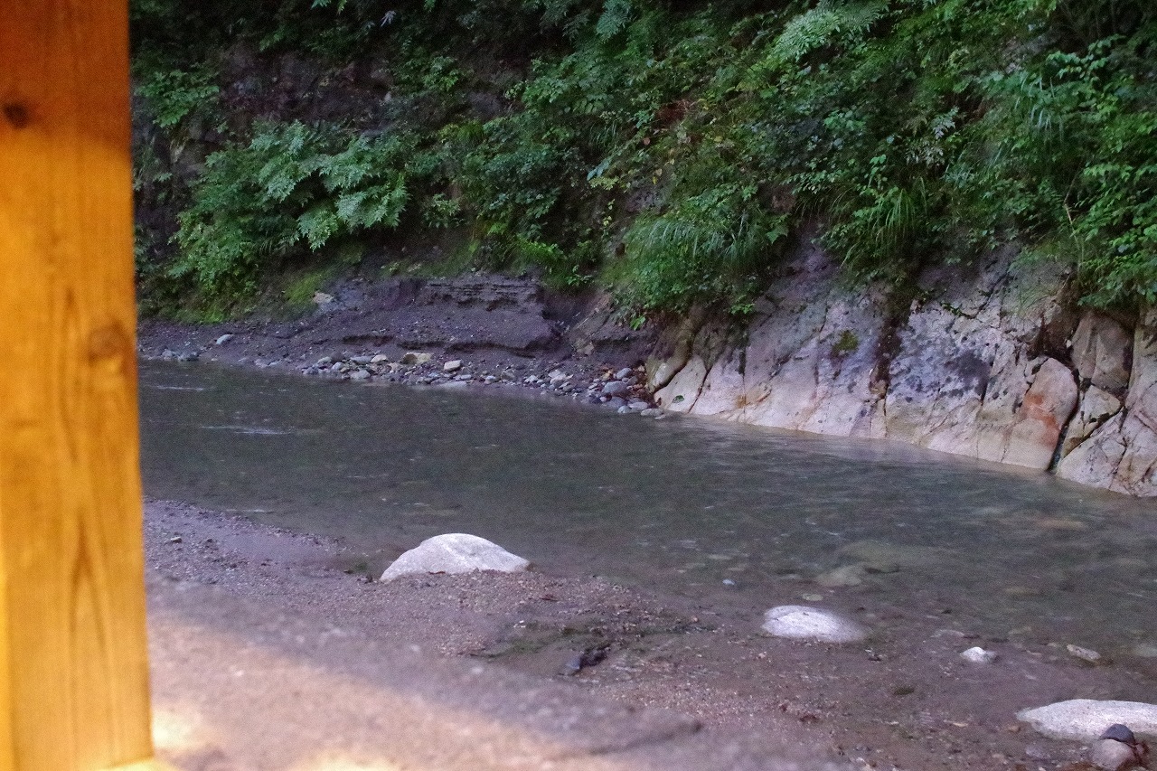 福島県の南会津の木賊温泉の共同浴場