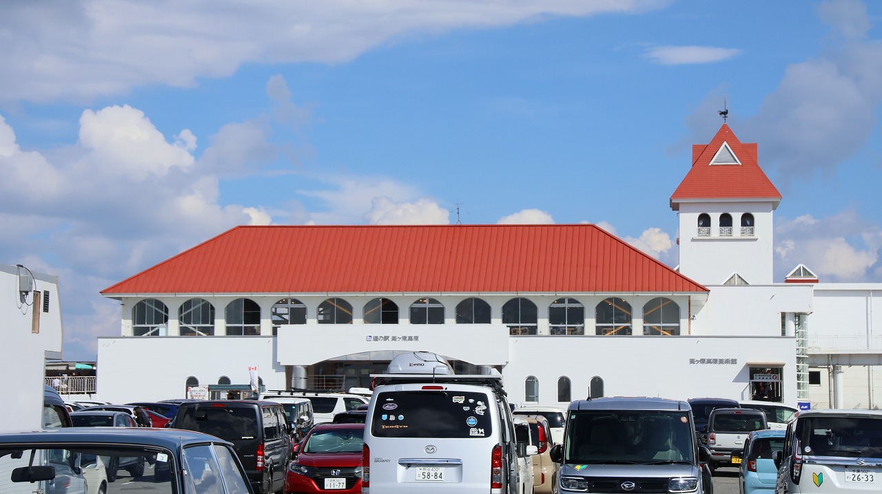 東京都のお台場のアクアシティお台場のレインボーブリッジ