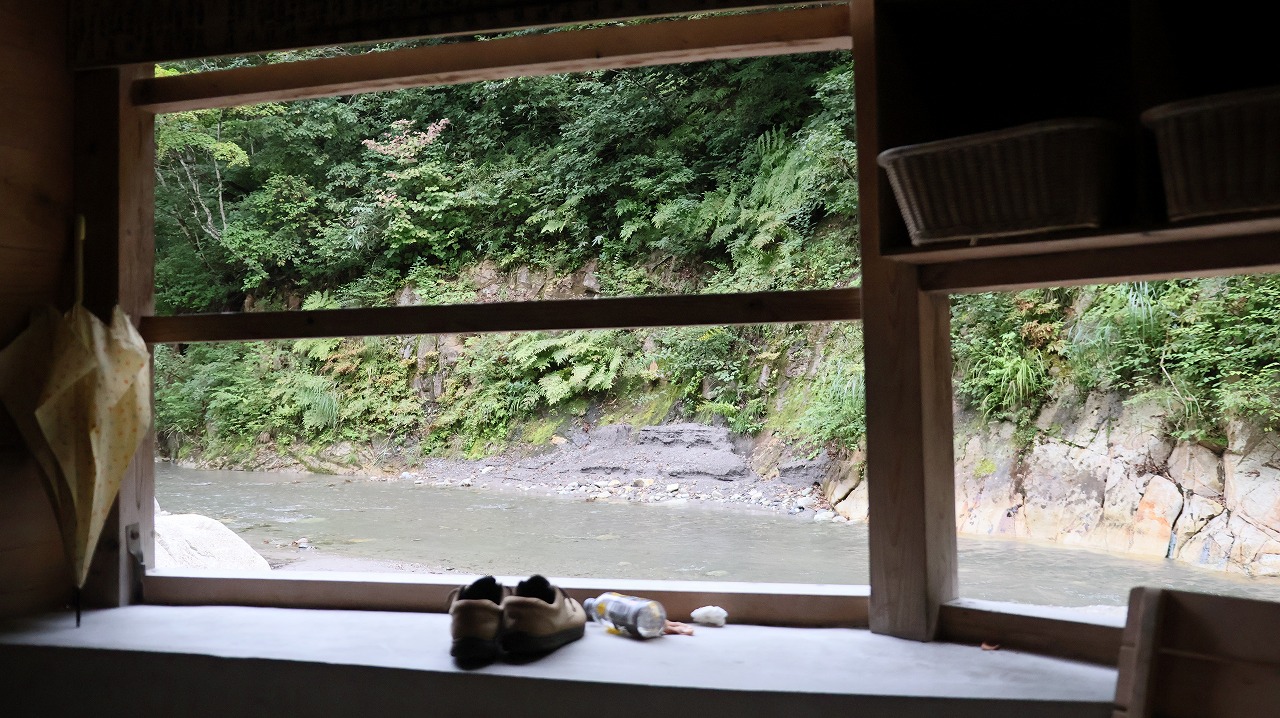 福島県の南会津の木賊温泉の共同浴場