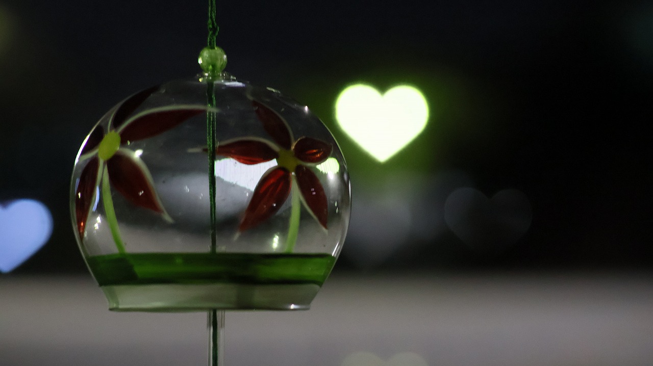 群馬県太田市の太田市運動の風鈴と花