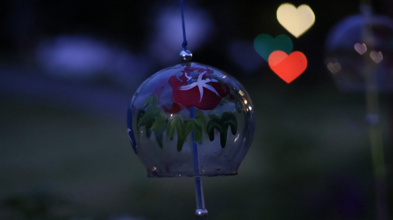 群馬県太田市の太田市運動の風鈴と花