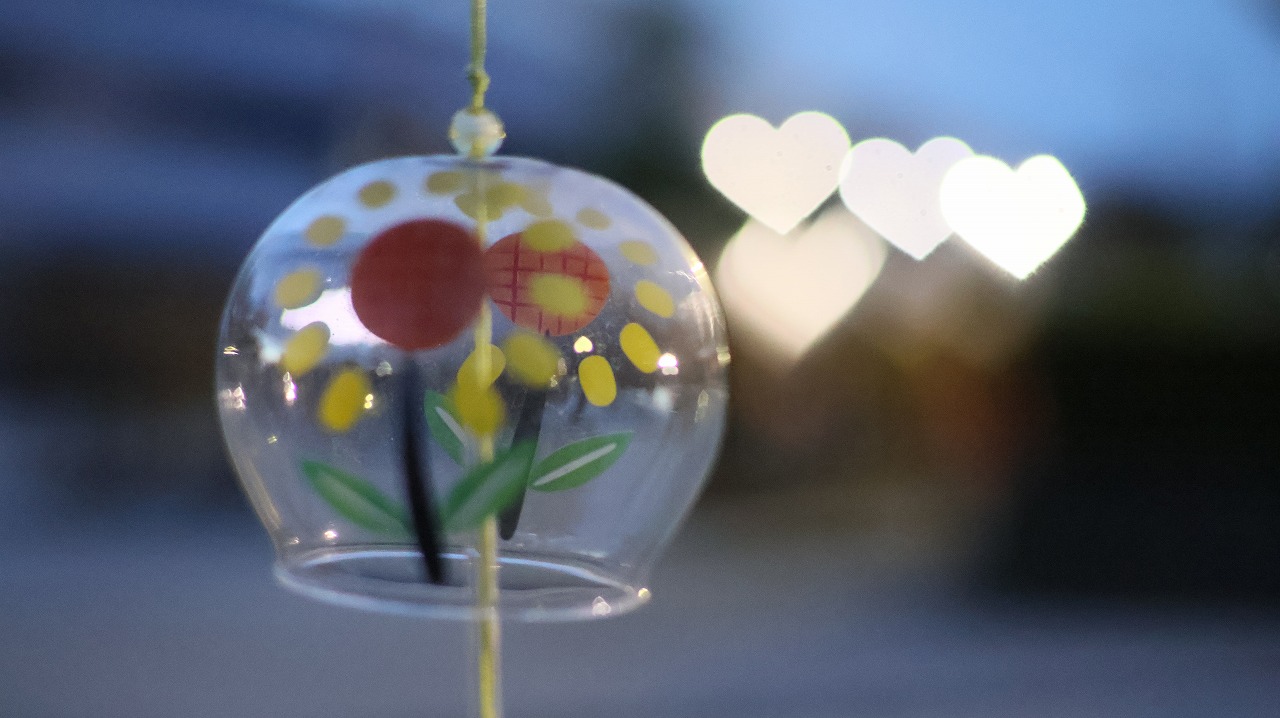 群馬県太田市の太田市運動の風鈴と花