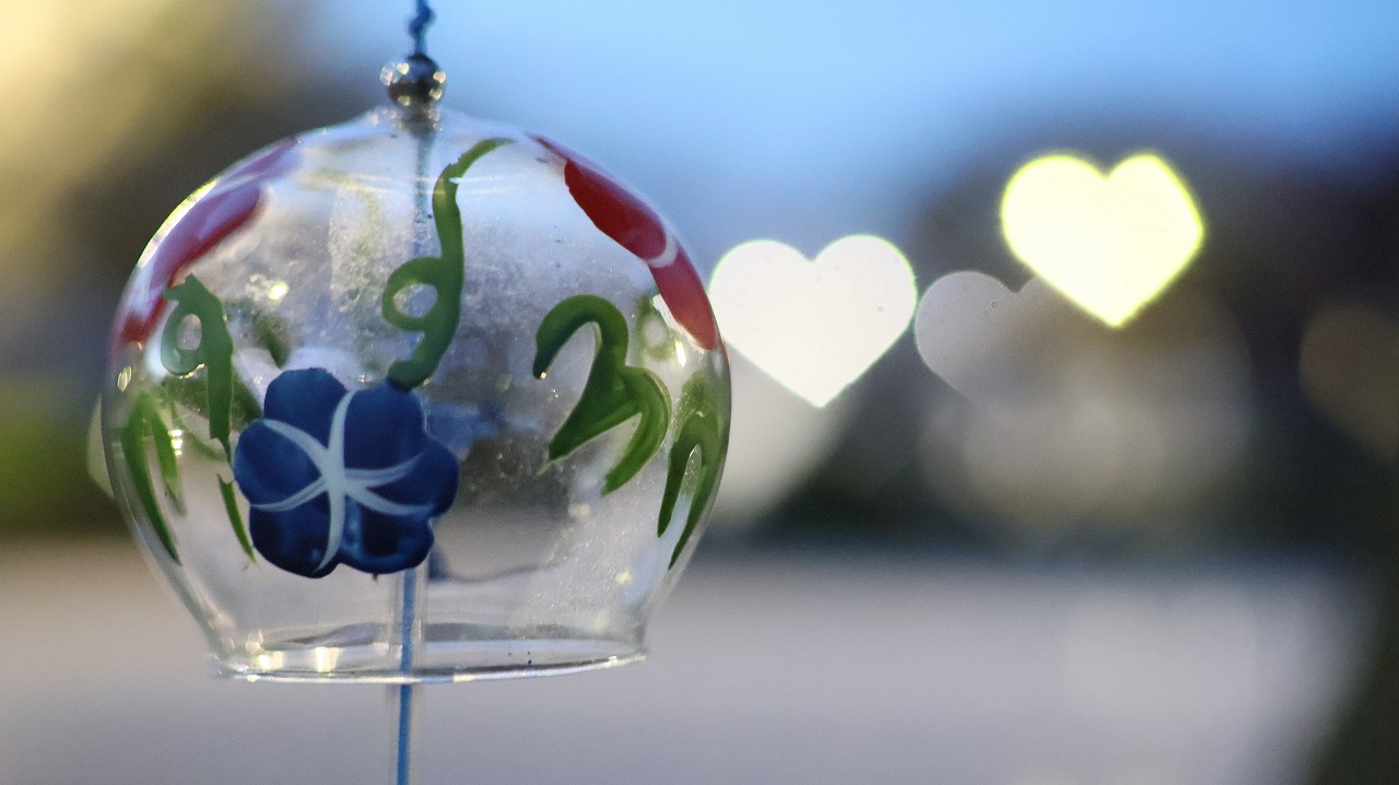 群馬県太田市の太田市運動の風鈴と花